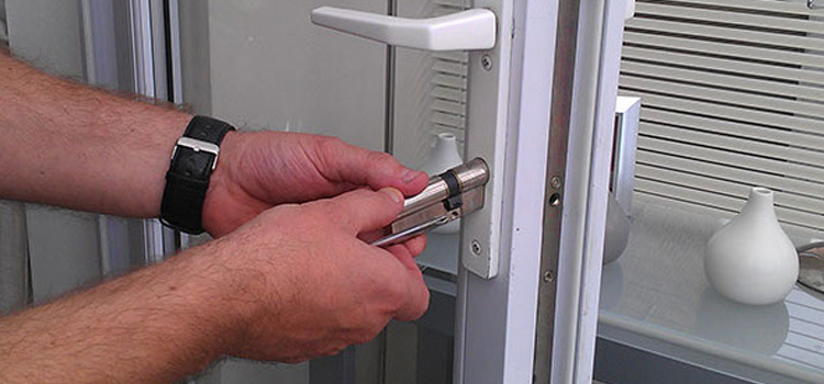 Commercial Door Lock Repair in El Monte